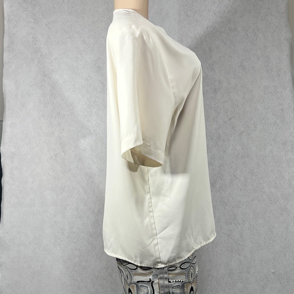 Christie & Jill Women's Top Size 18 Ivory Embroidery Short Sleeve Button Front - Picture 6 of 9